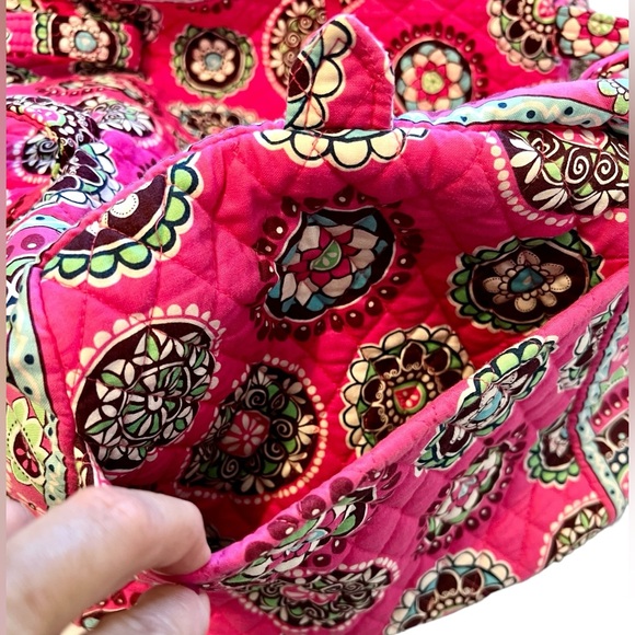 Vera Bradley Large Quilted Duffle Bag Pink Floral Paisley Long Handles, Zip Top - Picture 5 of 11